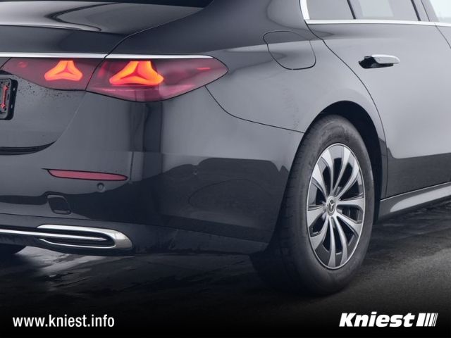 Mercedes-Benz E 220 2023