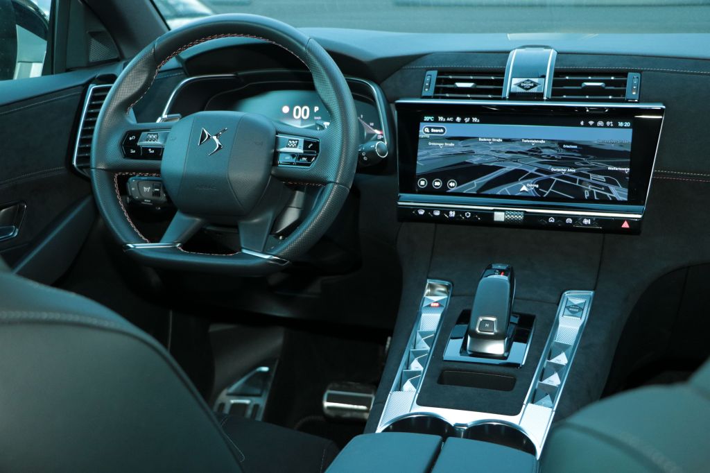 DS Automobiles DS7 (Crossback) 2024