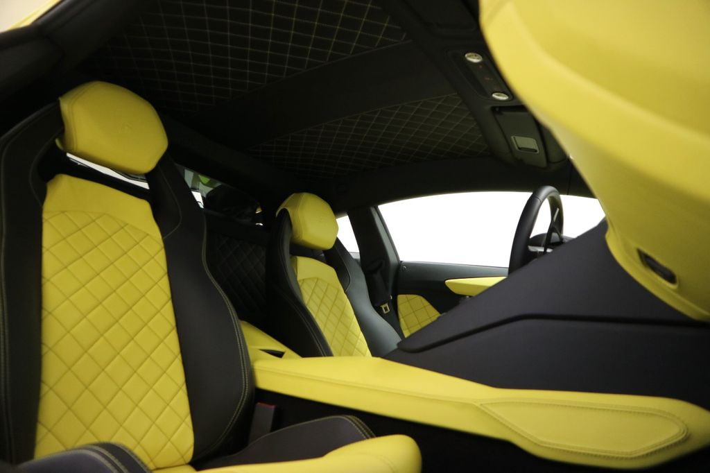 Lamborghini Aventador 2015