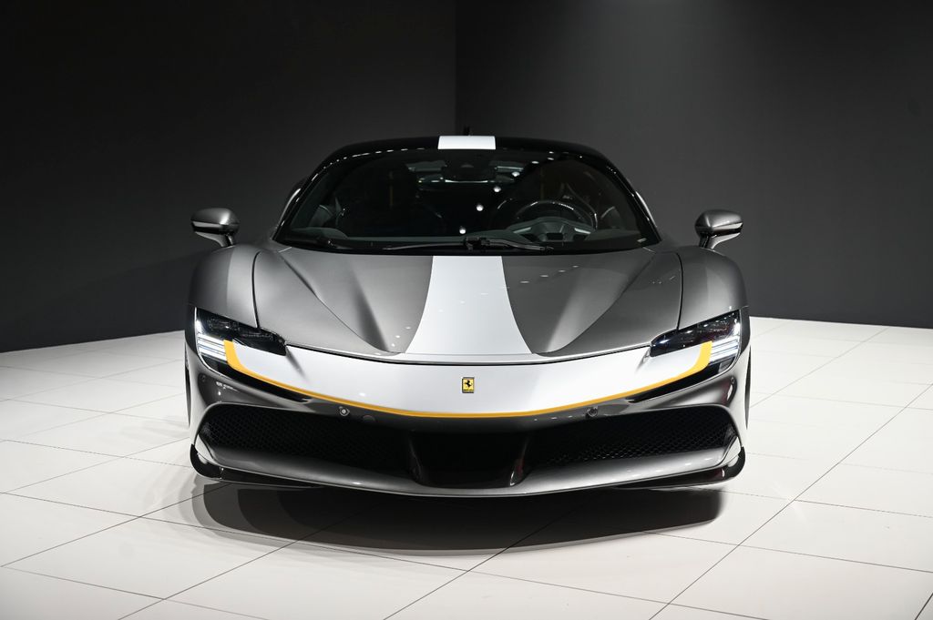 Ferrari SF90 2021