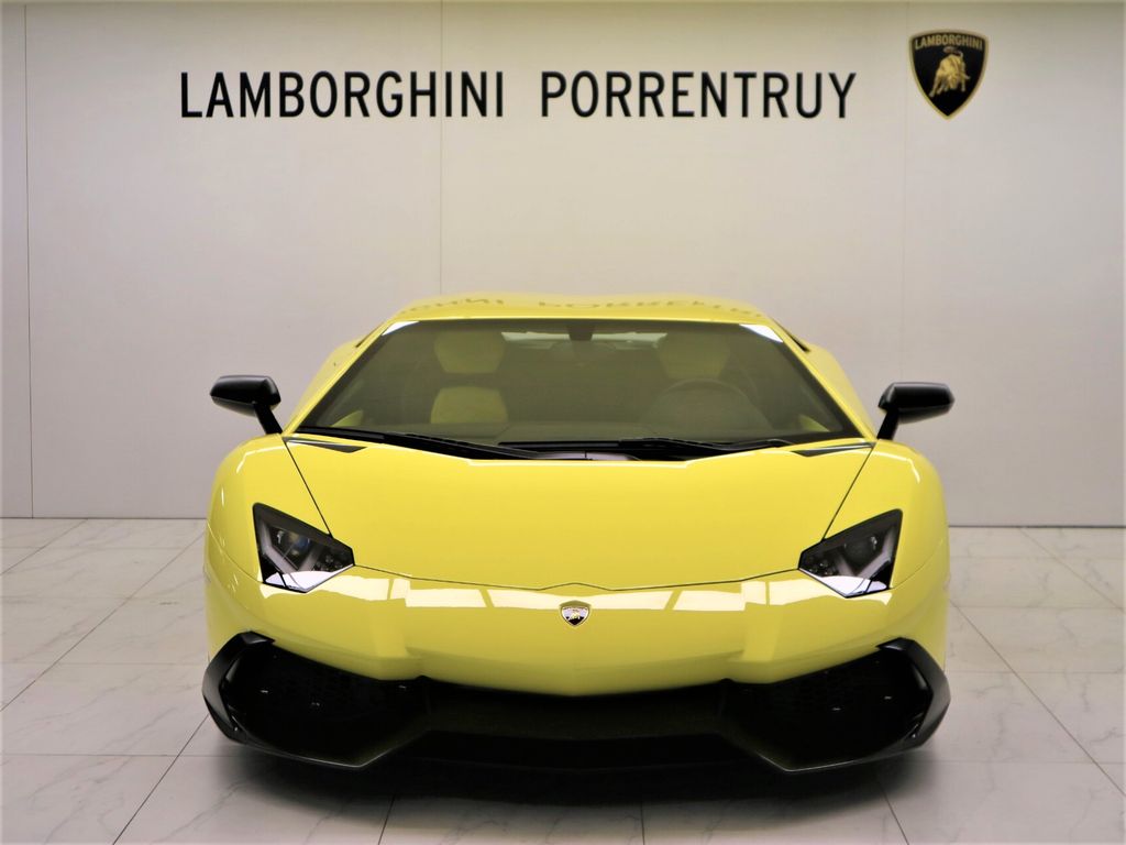 Lamborghini Aventador 2015
