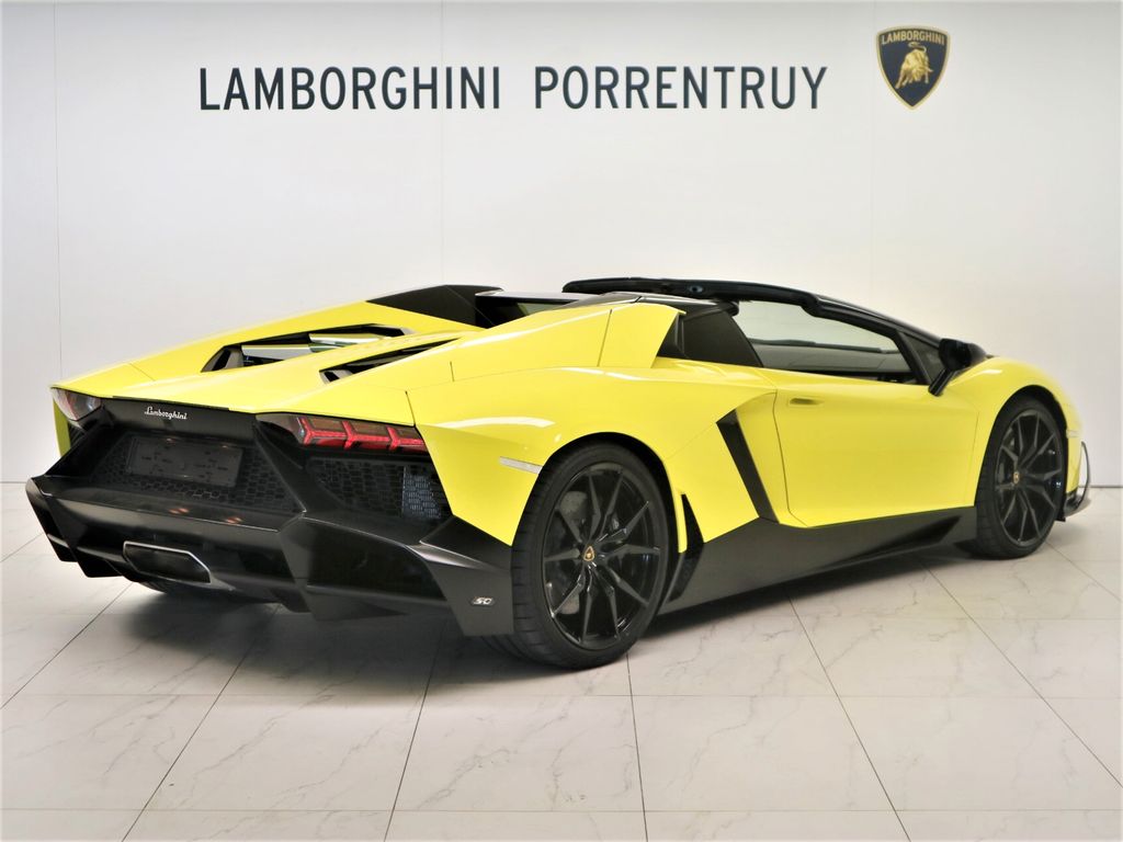 Lamborghini Aventador 2015