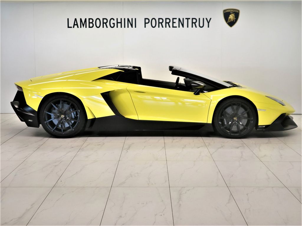 Lamborghini Aventador 2015