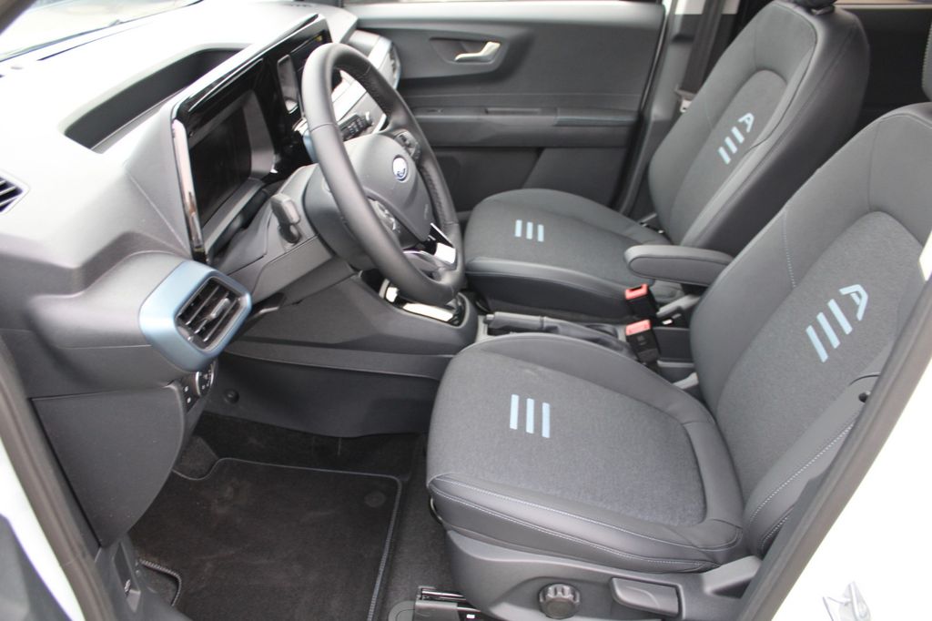 Ford Tourneo Courier 2025