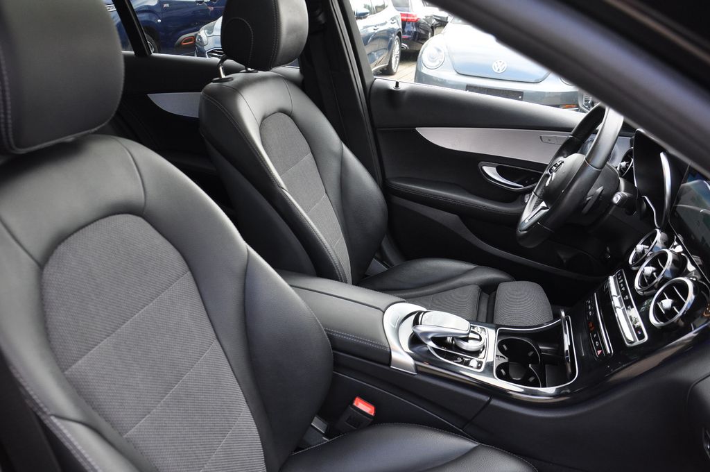 Mercedes-Benz C 300 2020