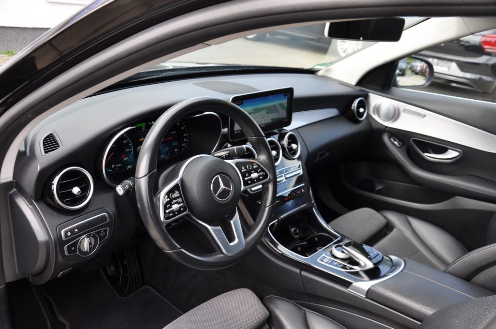 Mercedes-Benz C 300 2020