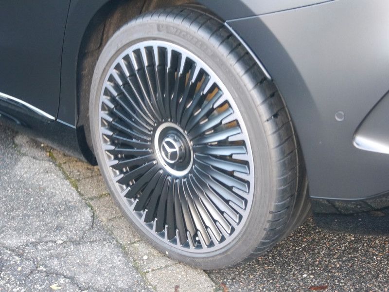 Mercedes-Benz EQE 2022