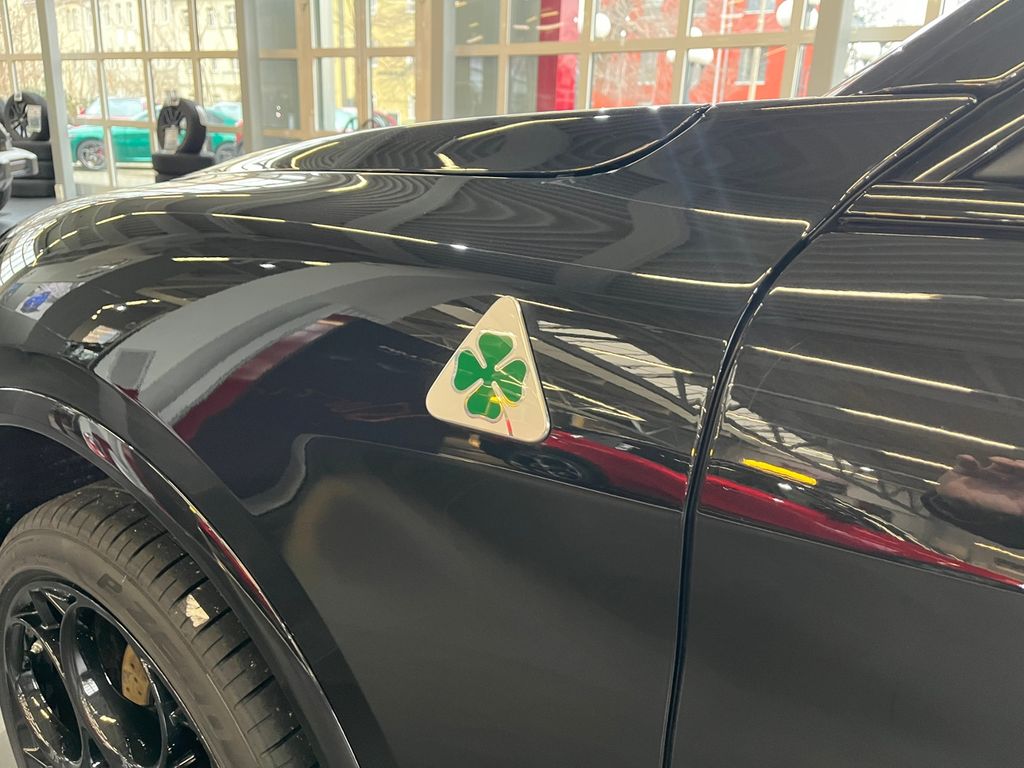 Alfa Romeo Stelvio 2025