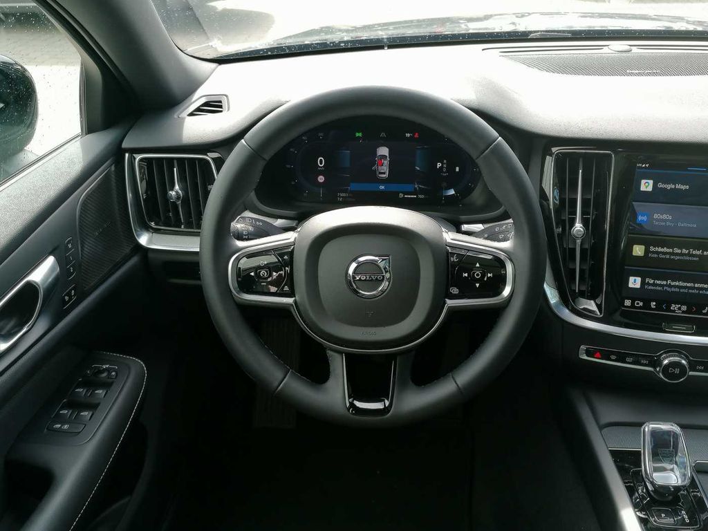 Volvo V60 2024