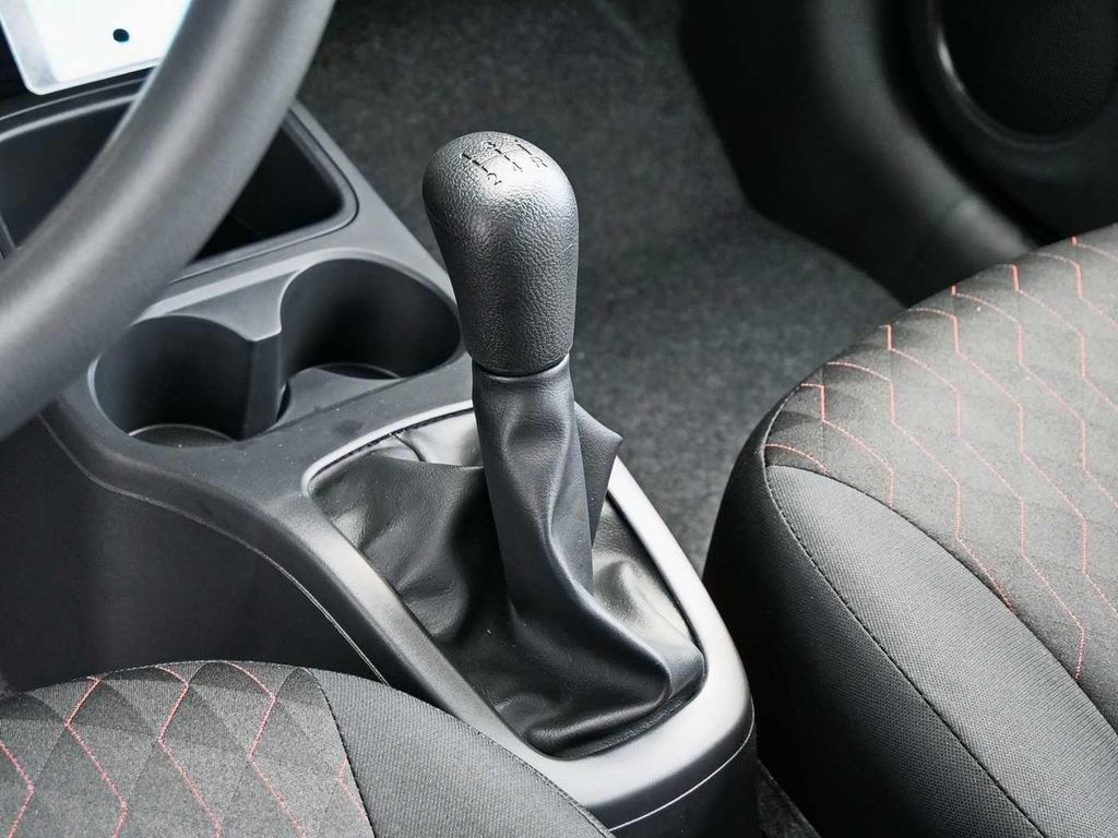 Mitsubishi Space Star 2025