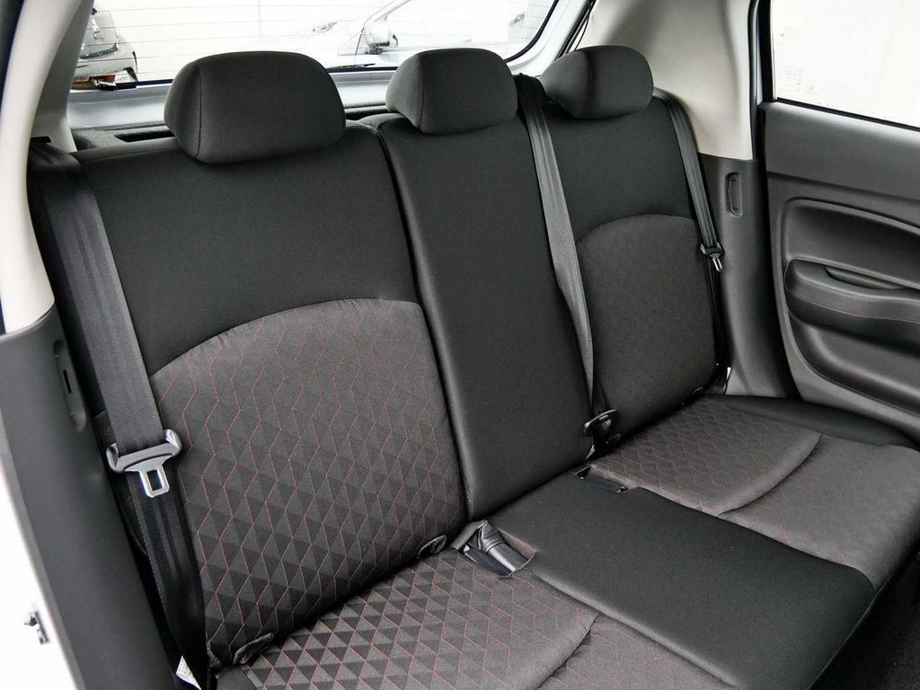 Mitsubishi Space Star 2025