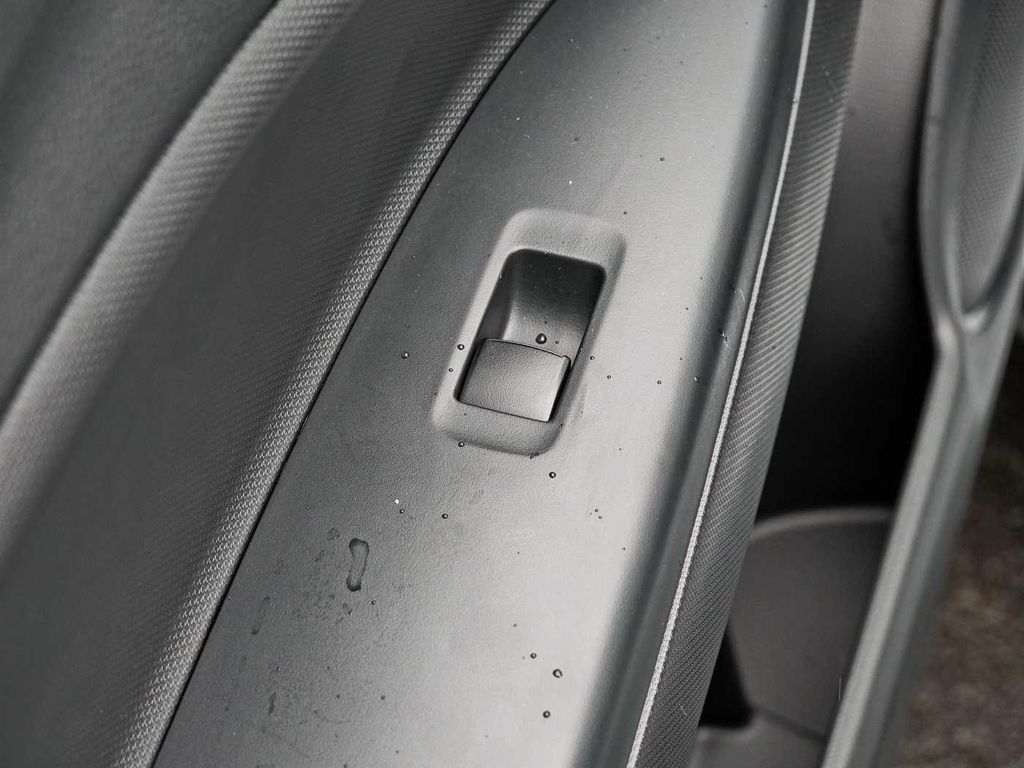 Mitsubishi Space Star 2025