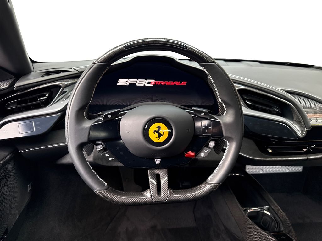Ferrari SF90 2022
