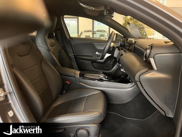 Mercedes-Benz A 180 2024