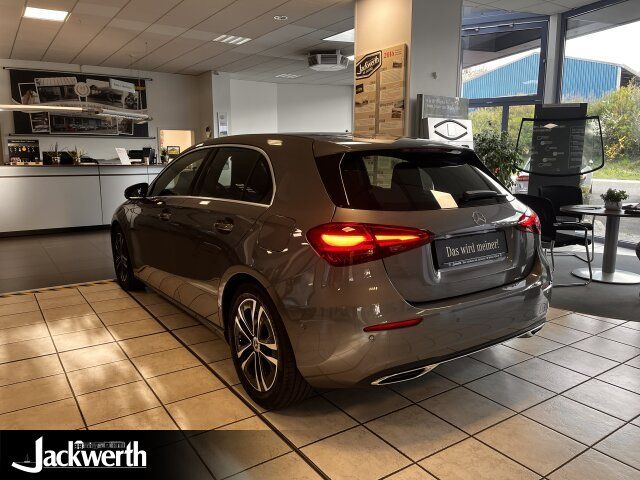 Mercedes-Benz A 180 2024