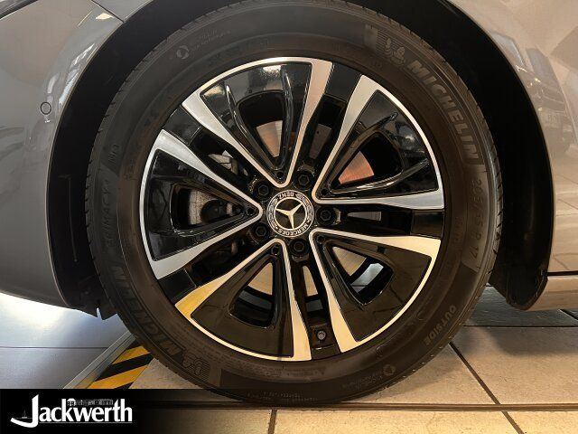 Mercedes-Benz A 180 2024