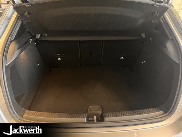 Mercedes-Benz A 180 2024