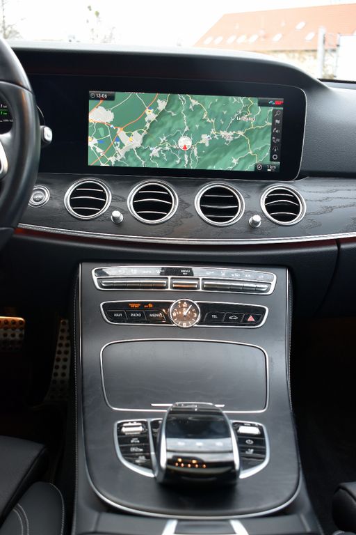 Mercedes-Benz E 300 2020