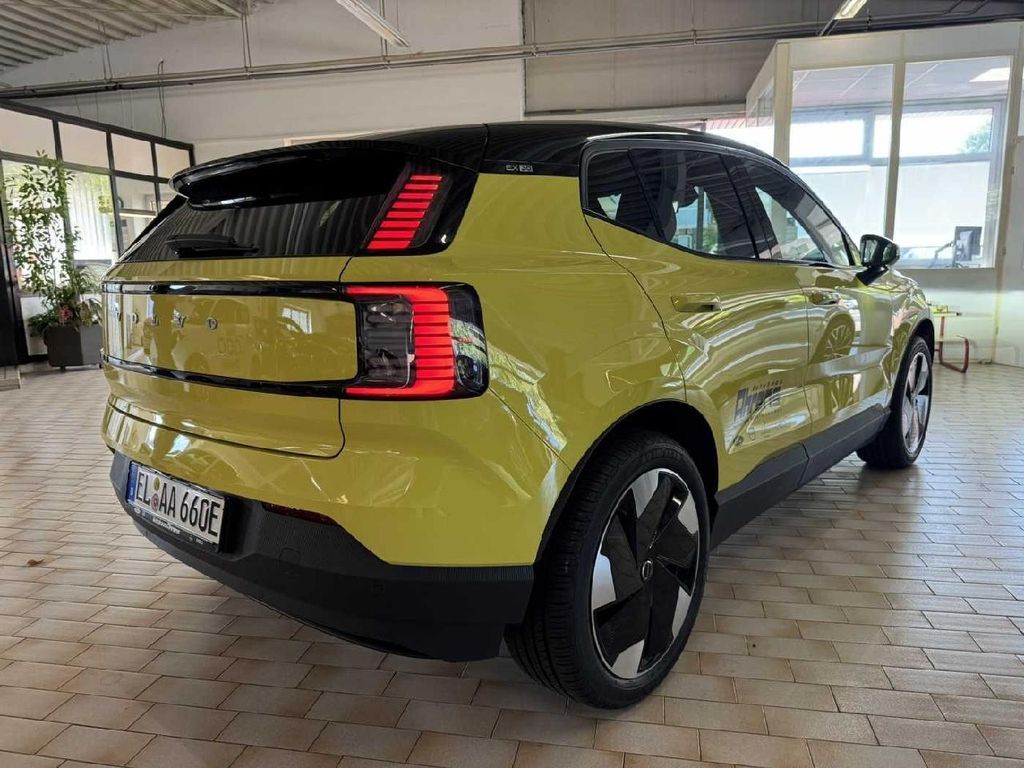 Volvo EX30 2024