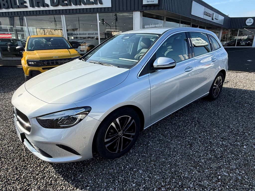 Mercedes-Benz B 200 2023