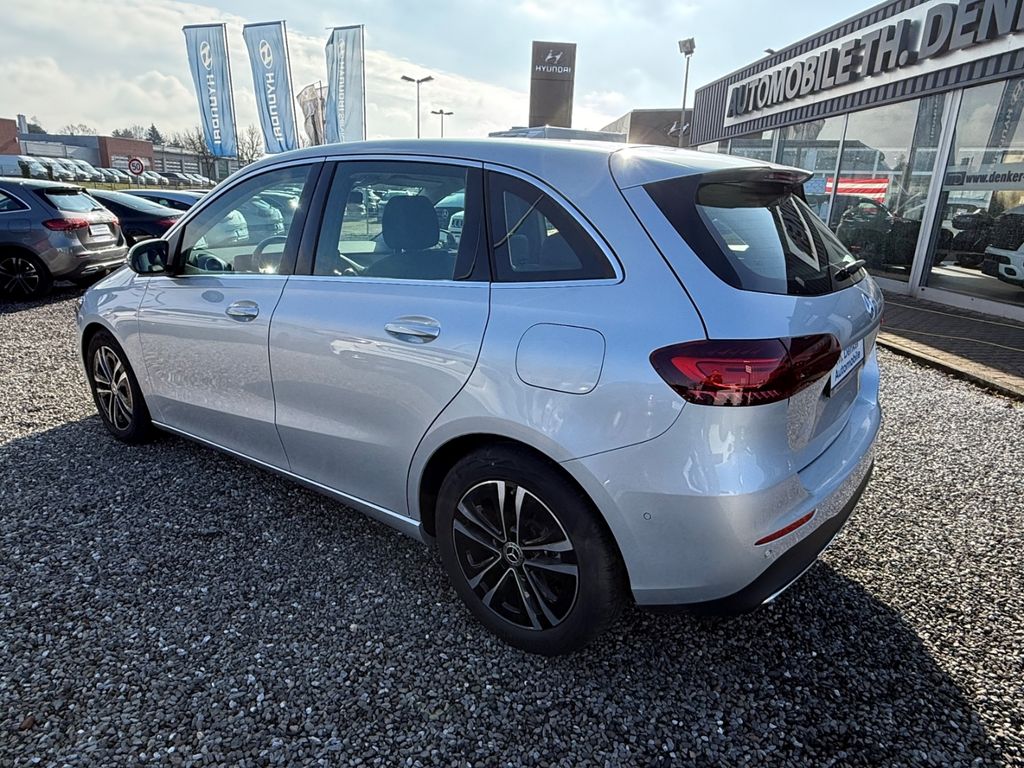 Mercedes-Benz B 200 2023