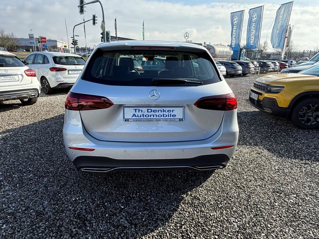 Mercedes-Benz B 200 2023