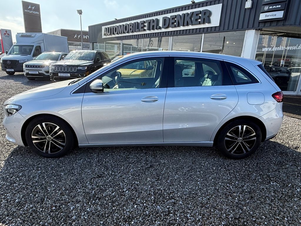 Mercedes-Benz B 200 2023