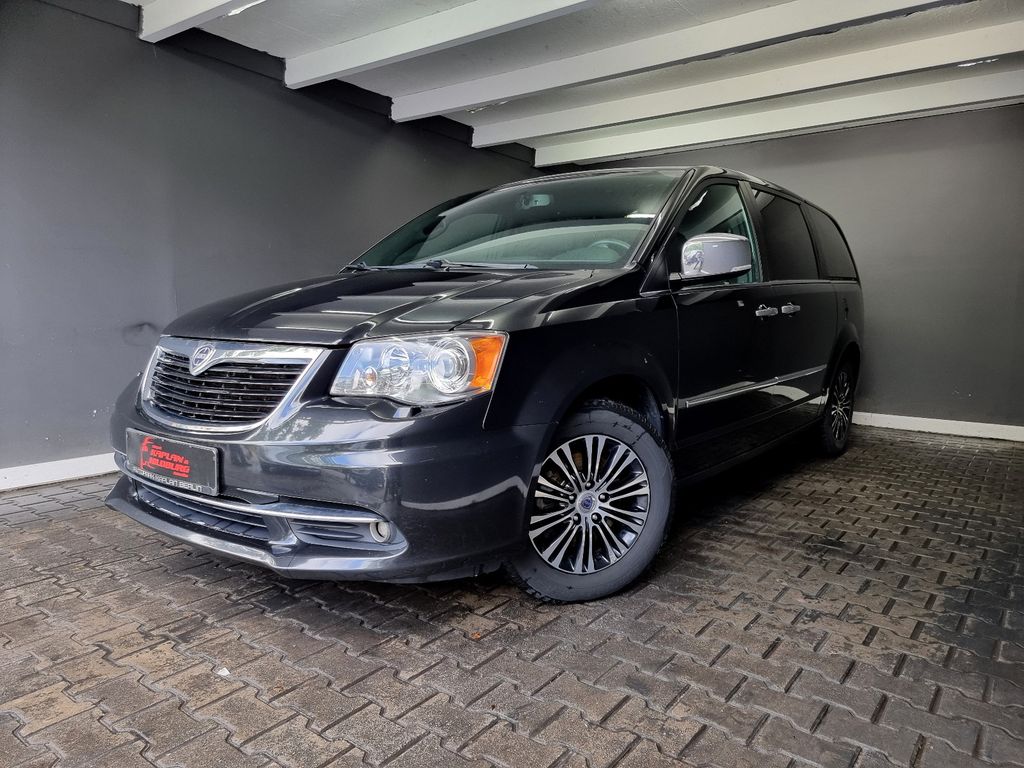 Lancia Voyager 2015