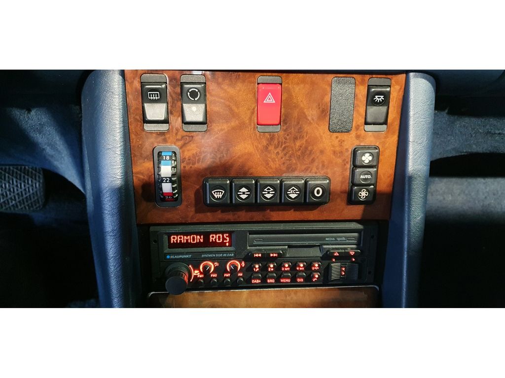 Mercedes-Benz 560 1990