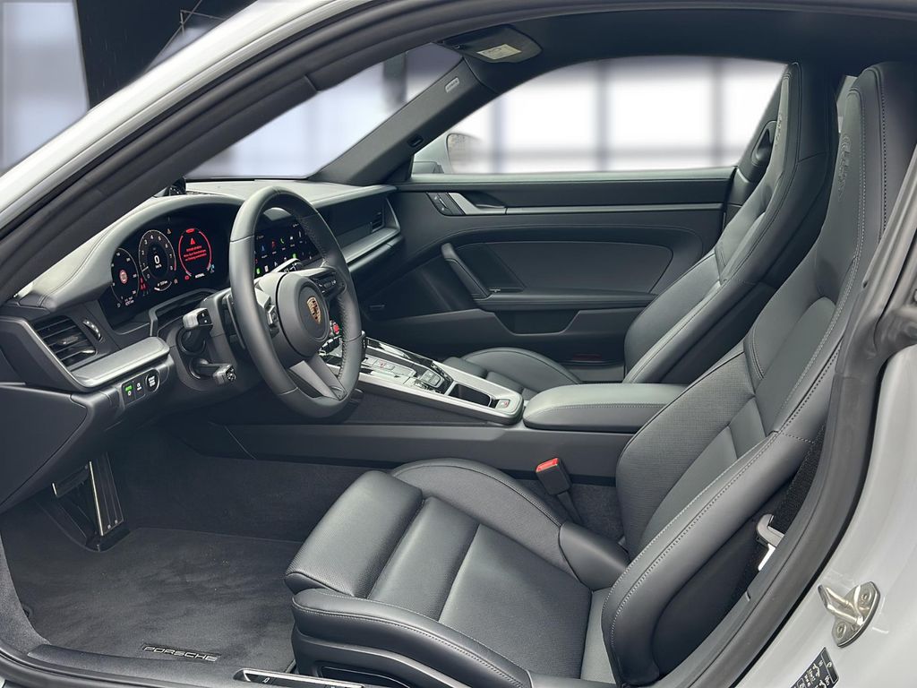 Porsche 992 2024