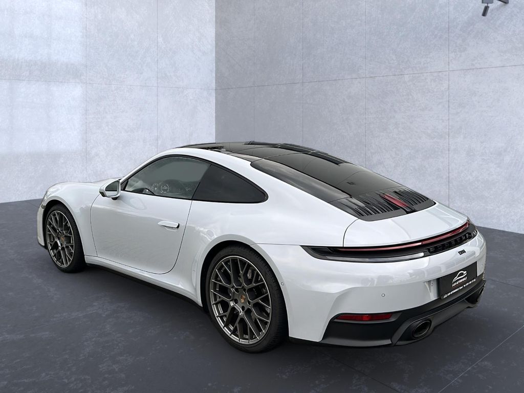 Porsche 992 2024