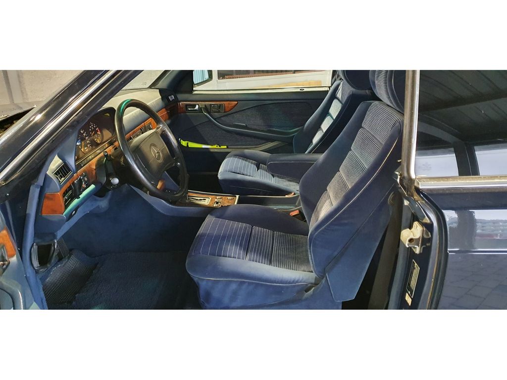 Mercedes-Benz 560 1990