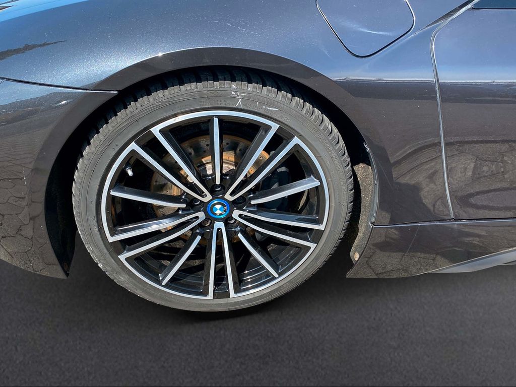 BMW i8 2020