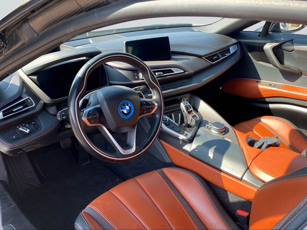 BMW i8 2020