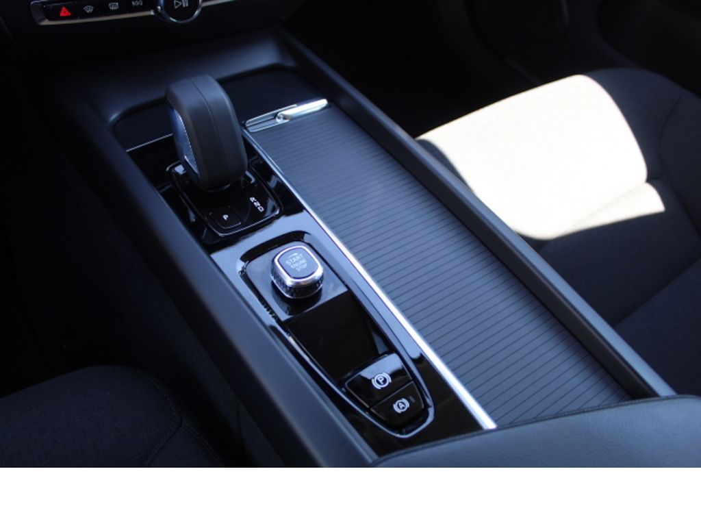 Volvo V60 2022