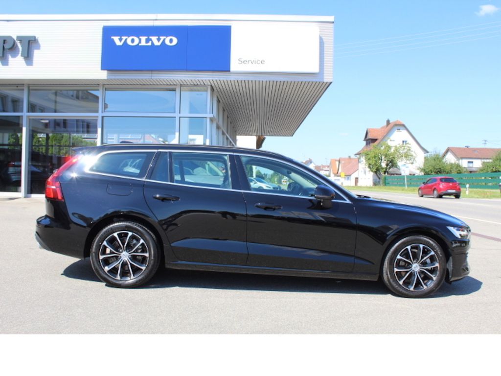 Volvo V60 2022