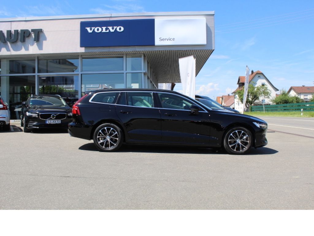 Volvo V60 2022
