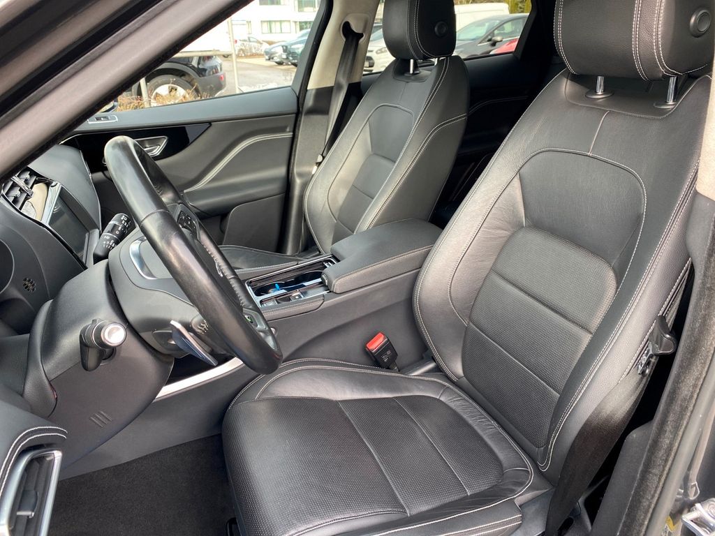 Jaguar F-Pace 2019