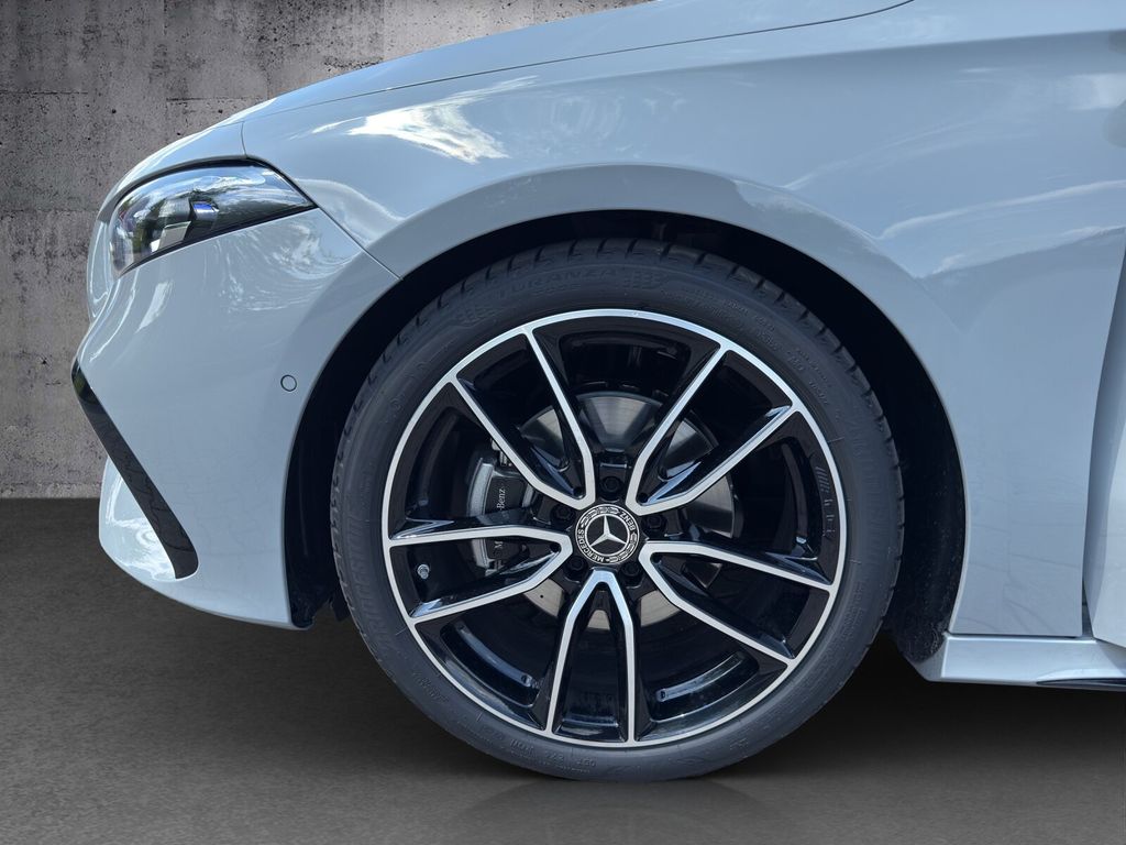 Mercedes-Benz A 200 2025