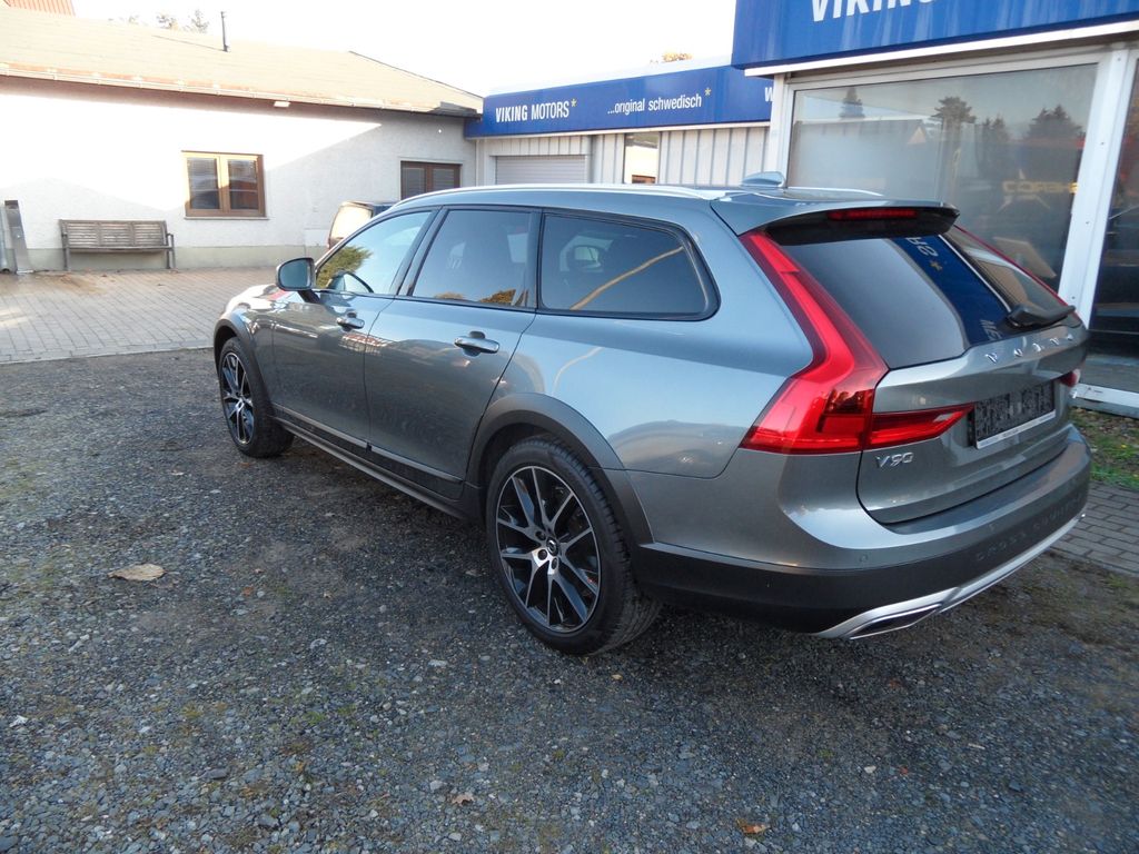 Volvo V90 Cross Country 2019