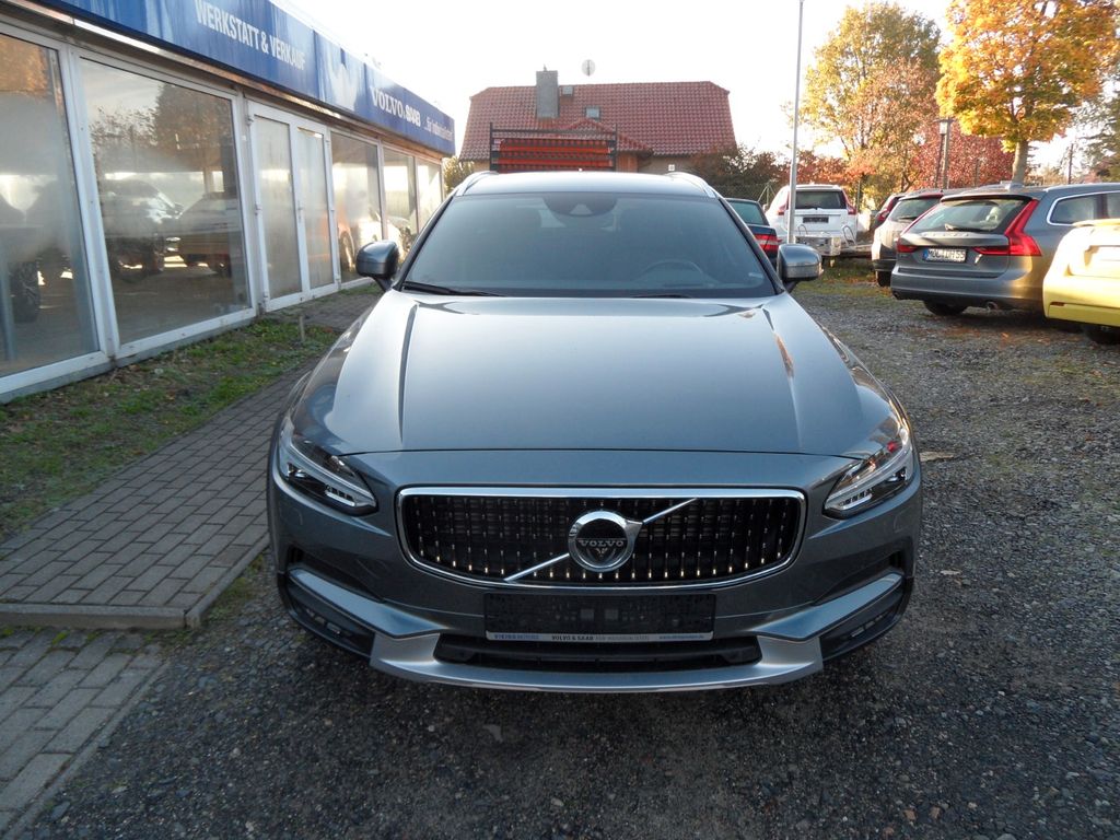 Volvo V90 Cross Country 2019