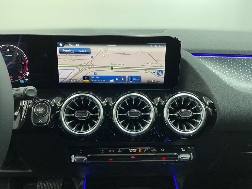 Mercedes-Benz B 200 2025