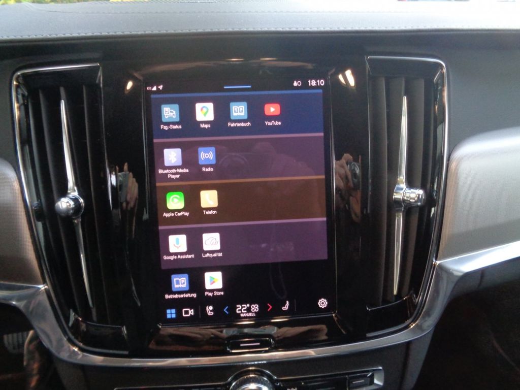 Volvo V90 2023