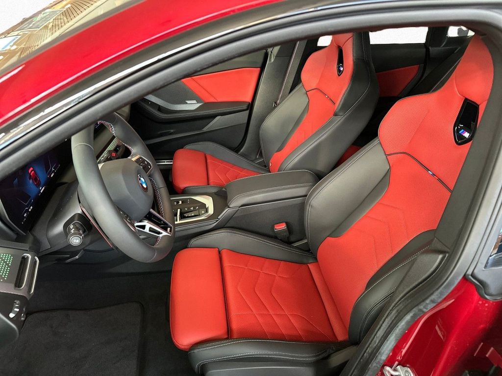 BMW M235 2025