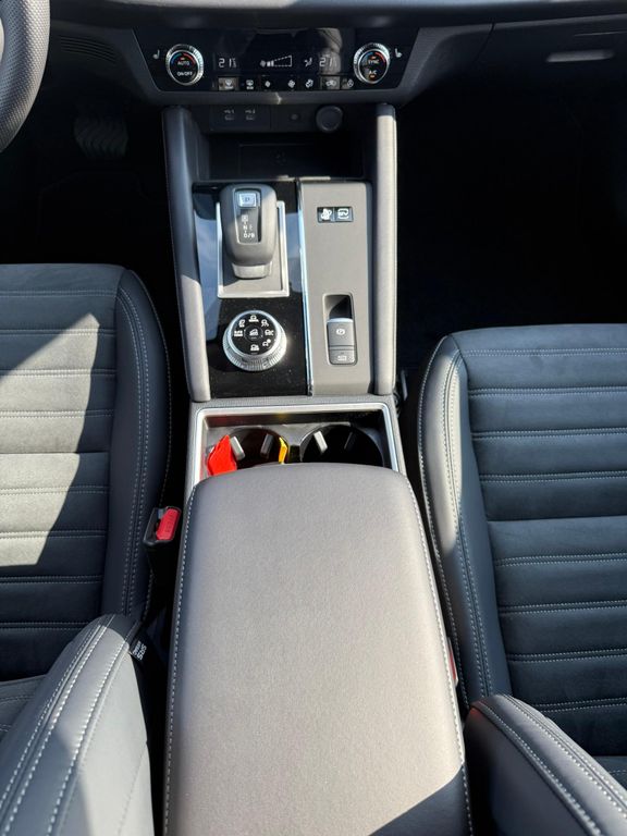 Mitsubishi Outlander 2025