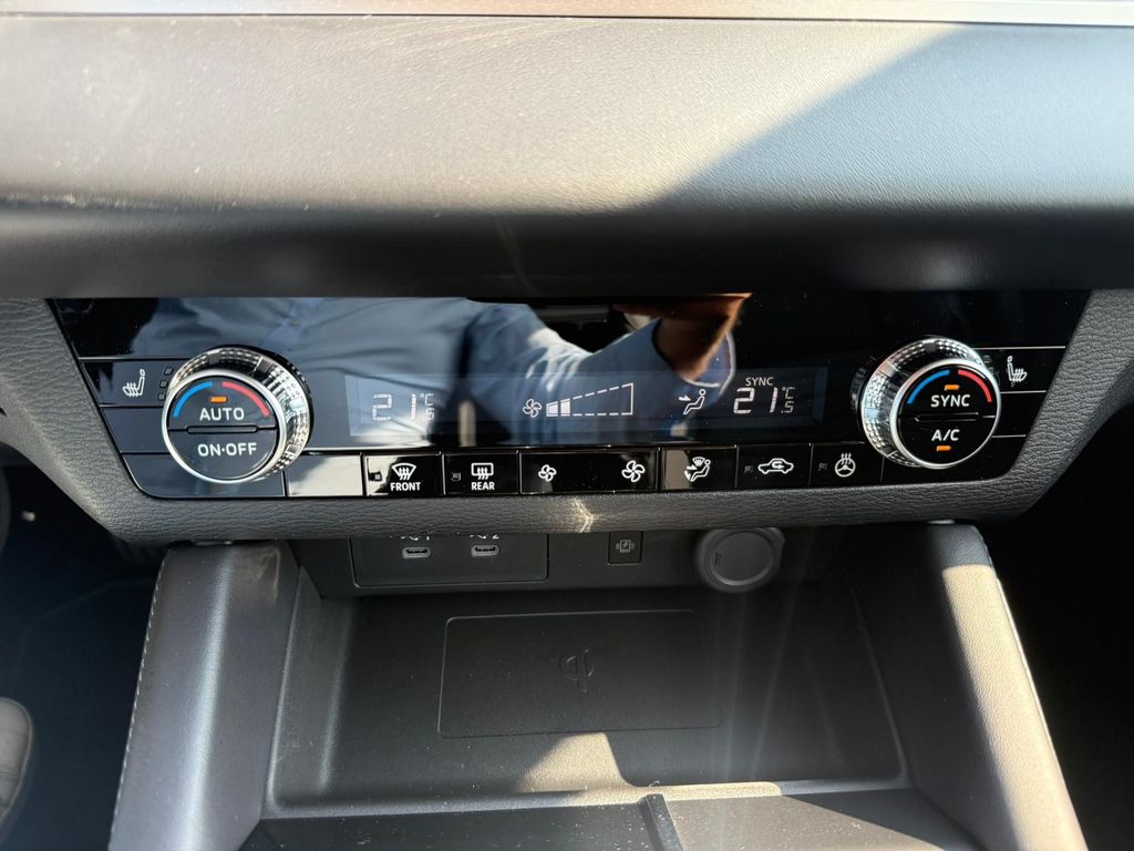 Mitsubishi Outlander 2025