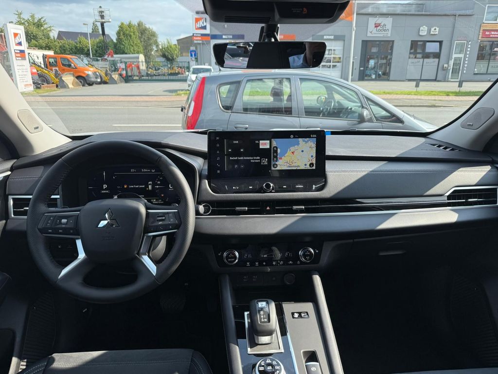 Mitsubishi Outlander 2025