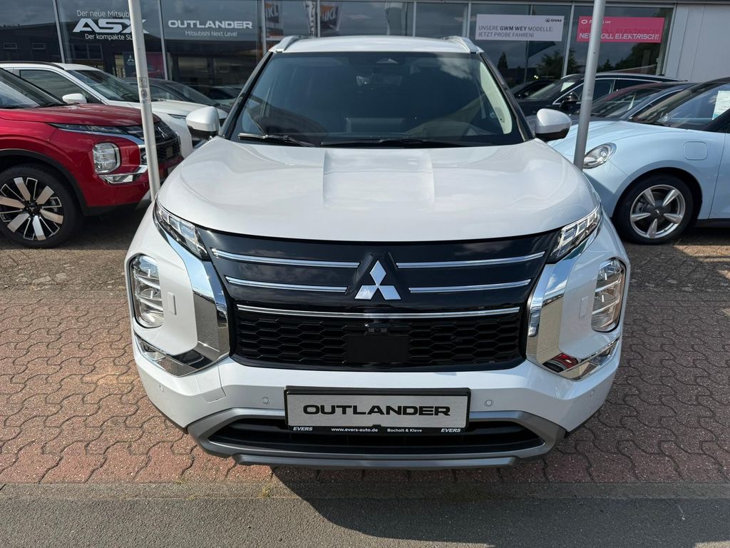Mitsubishi Outlander 2025