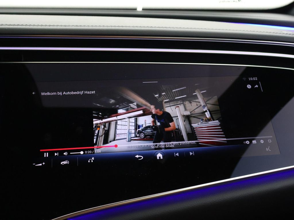 Mercedes-Benz E 300 2025