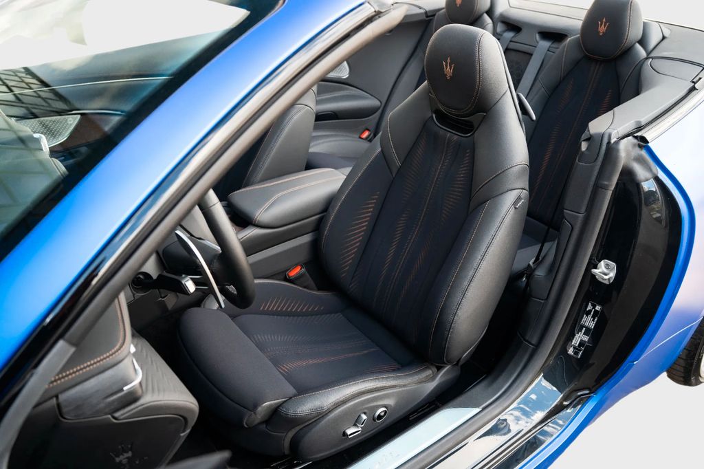 Maserati GranCabrio 2024